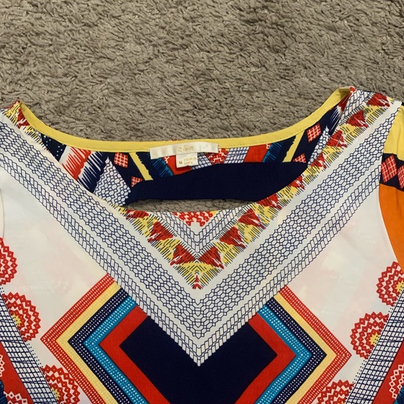 Women’s C & E Short Sleeve Blouse Medium - Picture 2 of 4